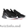 Стильные беговые кроссовки  Nike AIR MAX 270. Обувь оптом по выгодным ценам. 